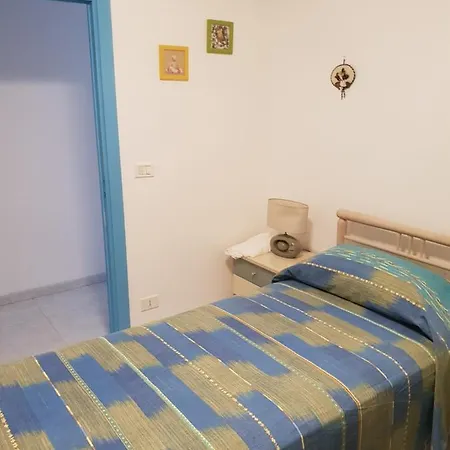 Feriehus La Casa Di Nonna Lucia *